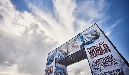 Olympic Kitefoilers ready to race the World Championships in Sardinia