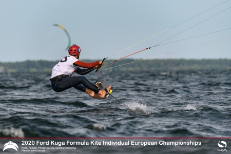 Mazella has it all his way on day 2 of the 2020 Formula Kite Individual Europeans